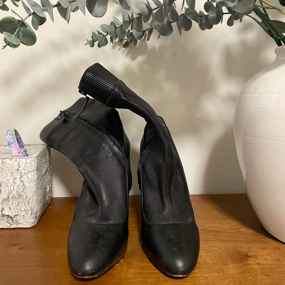 Black leather sock bootie - Picture 2 of 2